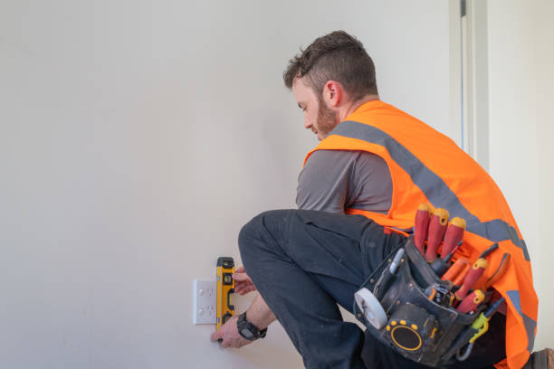 Best Circuit Breaker Repair  in Shafter, CA